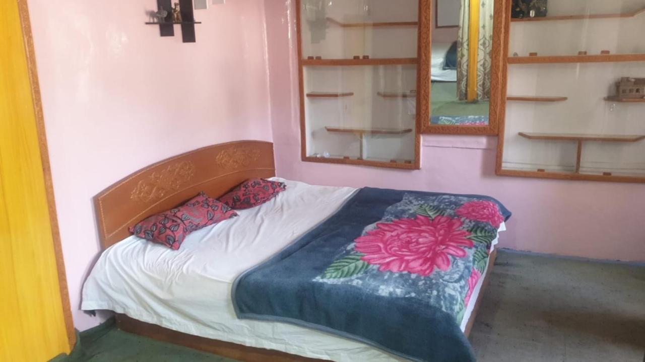 Lake Boulevard Guest House Srīnagar 外观 照片